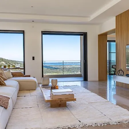 Carpe Diem Villa *